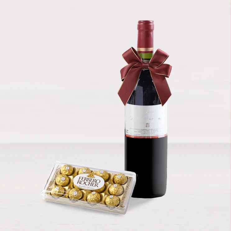 Set de regalo con botella de vino tinto y chocolates Ferrero Rocher
